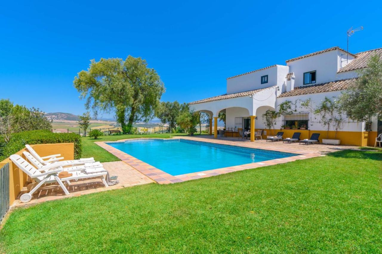 Alterhome Private Villa Cortijo Sierra Y Lago アルコス・デ・ラ・フロンテーラ エクステリア 写真