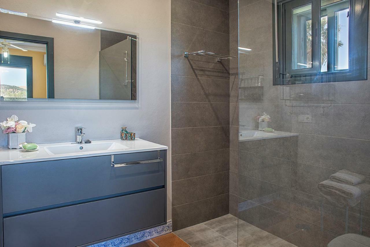 Alterhome Private Villa Cortijo Sierra Y Lago アルコス・デ・ラ・フロンテーラ エクステリア 写真