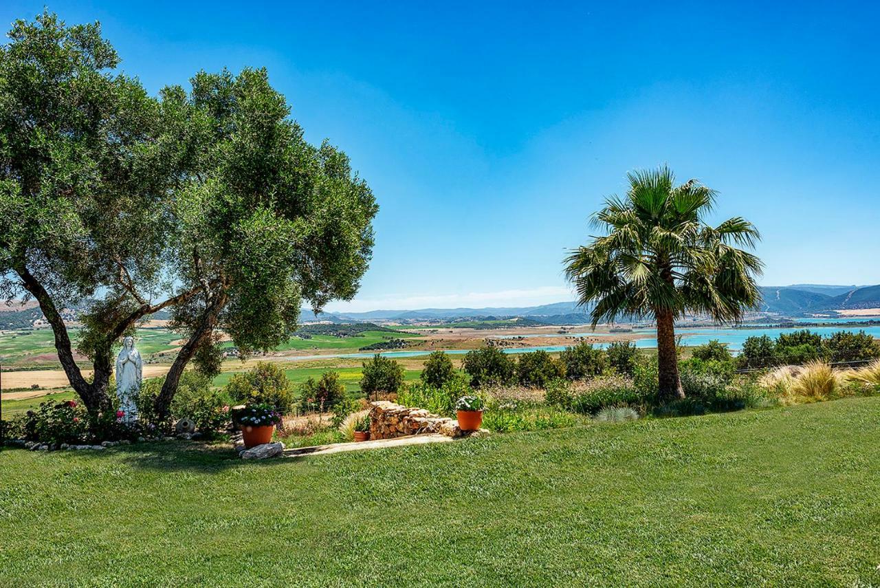 Alterhome Private Villa Cortijo Sierra Y Lago アルコス・デ・ラ・フロンテーラ エクステリア 写真